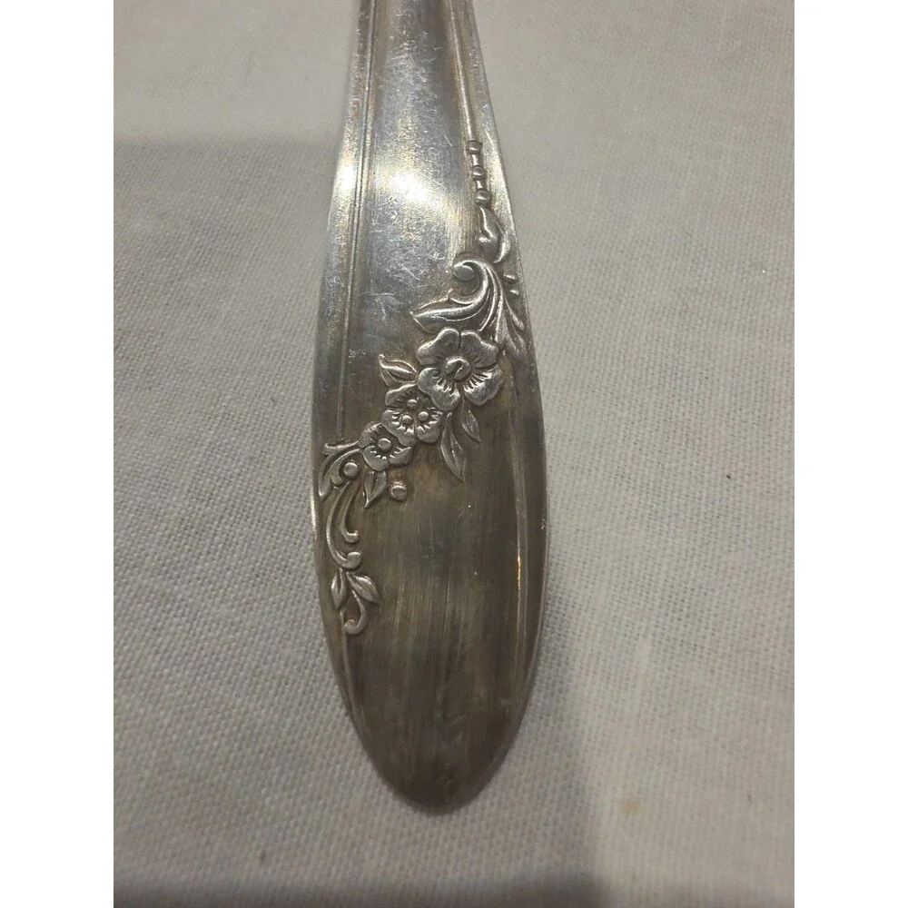 Oneida Community Tudor Plate Silverplate Queen Bess